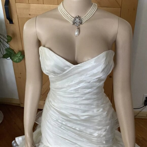 Hayley Paige Keaton Wedding Dress. - Picture 4 of 6